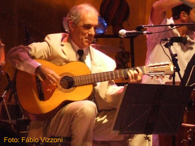 Jaime Alem recebe convidados no Rio de Janeiro