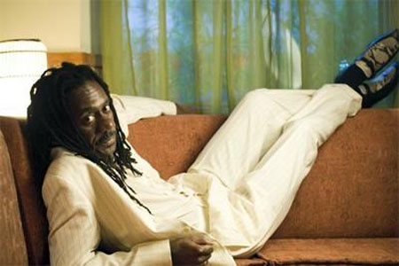 Luiz Melodia se apresenta na Lona Cultural de Jacarepaguá