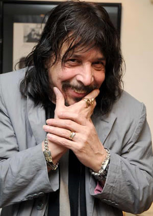 Benito di Paula grava seu primeiro DVD no Rio de Janeiro