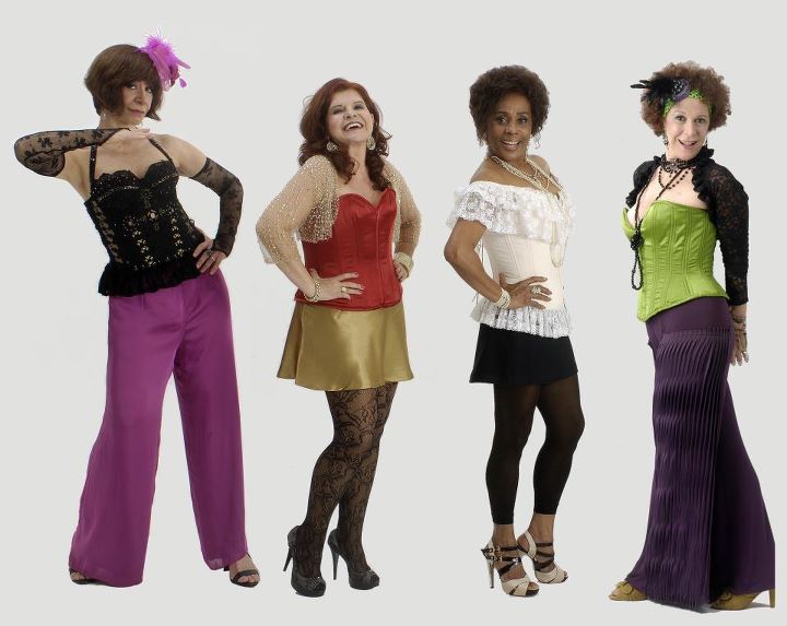 Comemorando 35 anos de carreira, As Frenéticas caem na gandaia no Carnaval carioca