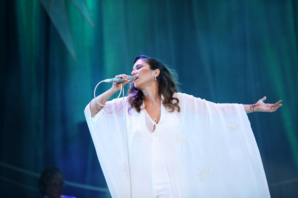 Vídeos: Maria Rita revive ‘Águas de março’ no show ‘Viva Elis’